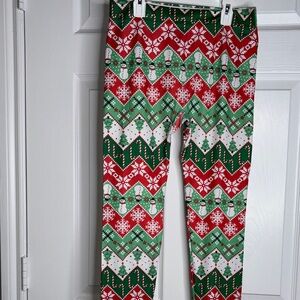No Boundaries Red, Green & White Holiday Print Leggings
